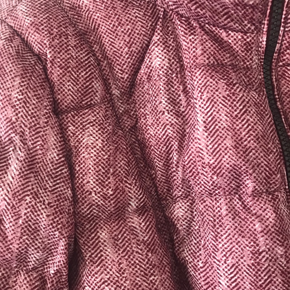 Simply styled puffer‎ jacket - Picture 2 of 8